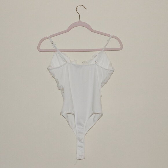 WHITE LACE BODY SUIT - Picture 8 of 11